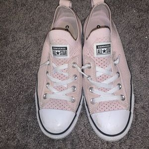 Pink low top converse